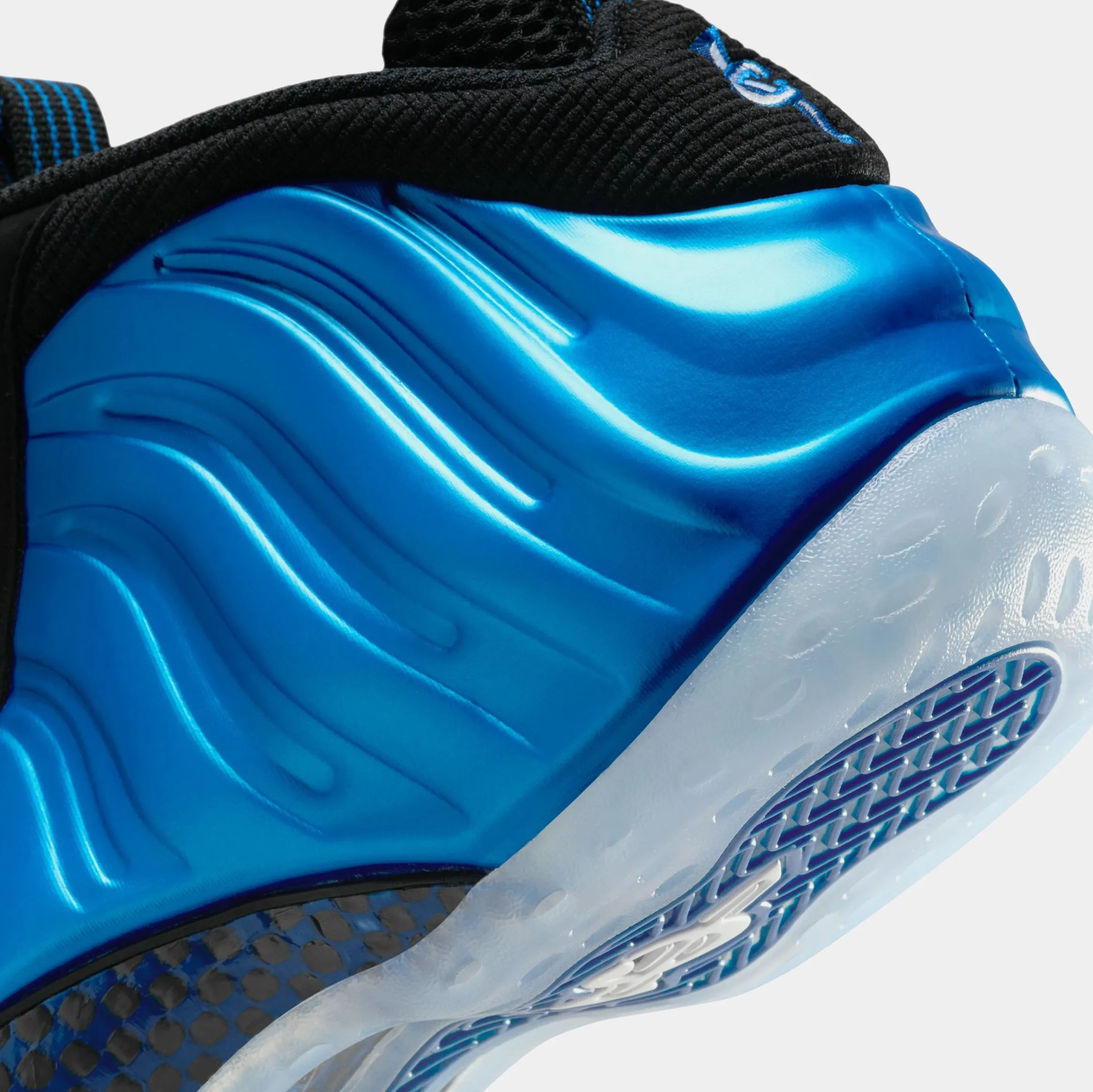 Air Foamposite One International Blue Mens Lifestyle Shoes (Neon Royal/White/Black/Clear)
