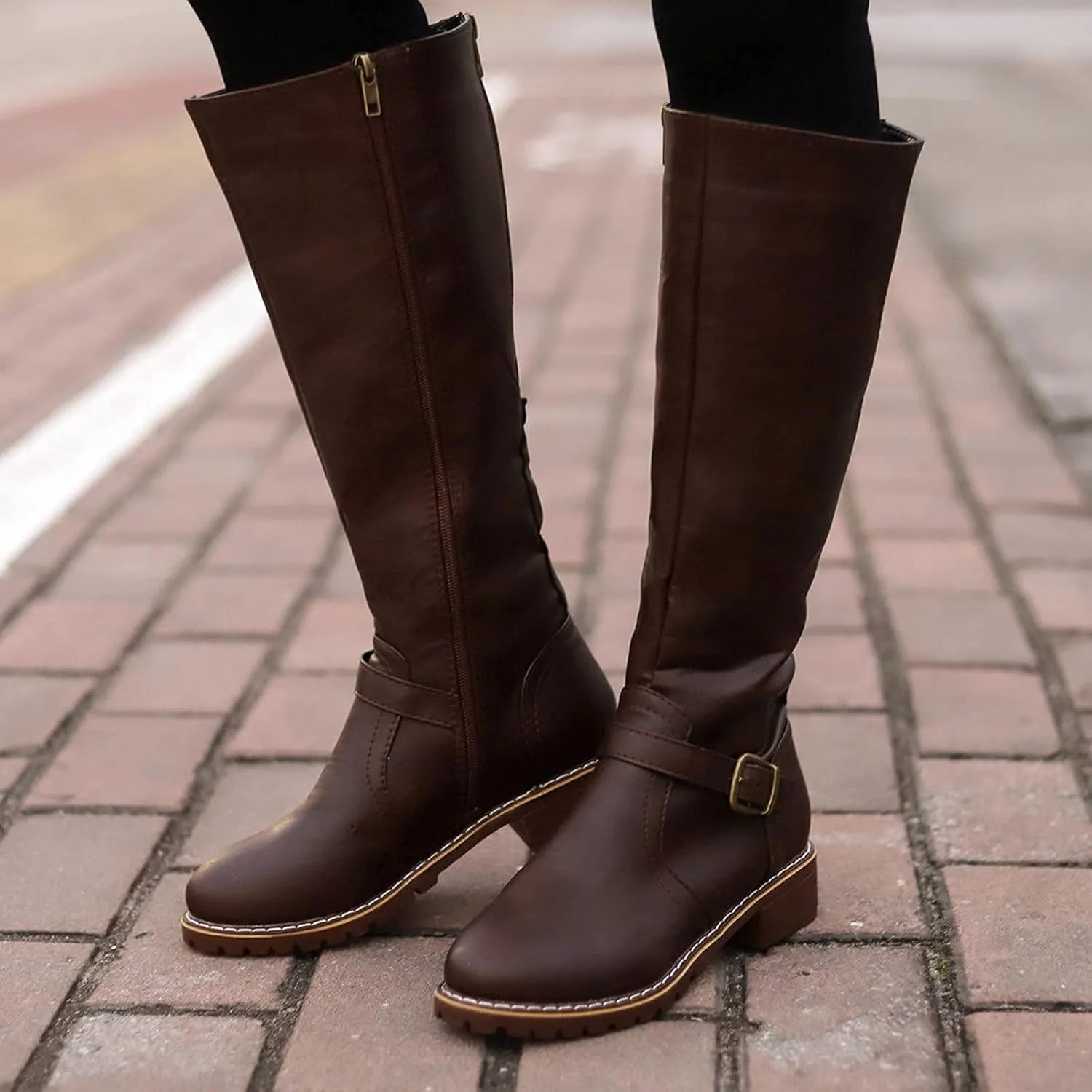 Bcshiye Women's Knee High Riding Boots Wide Calf Knee High Flat Low Heel Zipper Buckle Fashion Motorcycle Boots