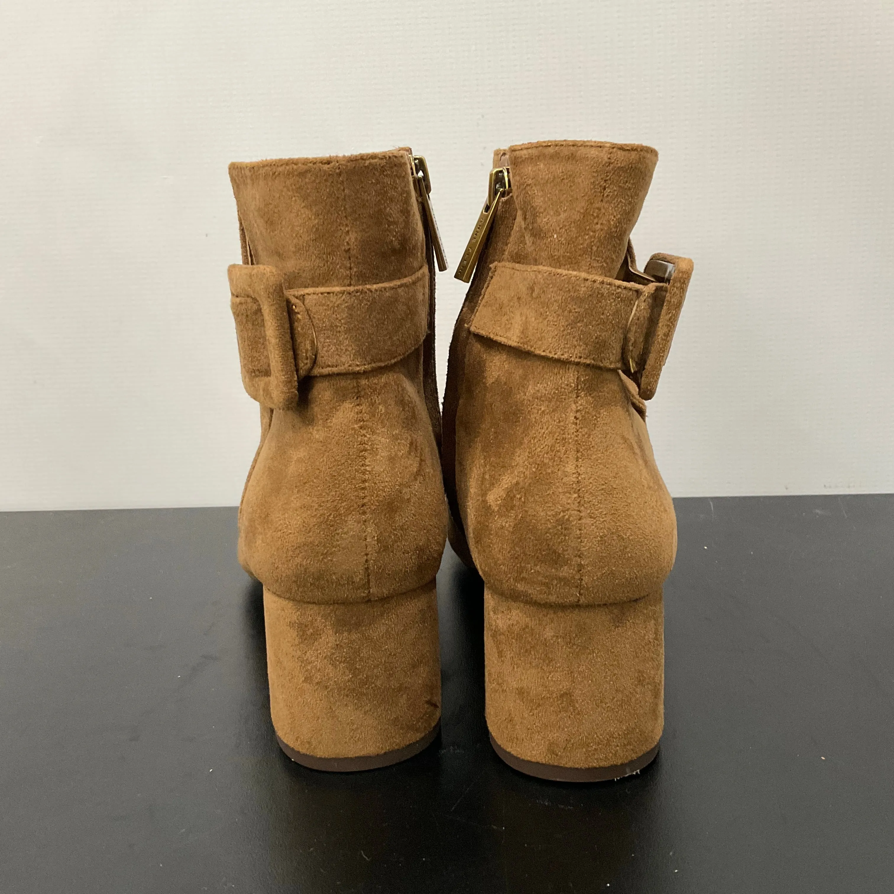 Boots Ankle Heels By Anne Klein In Tan, Size: 9.5