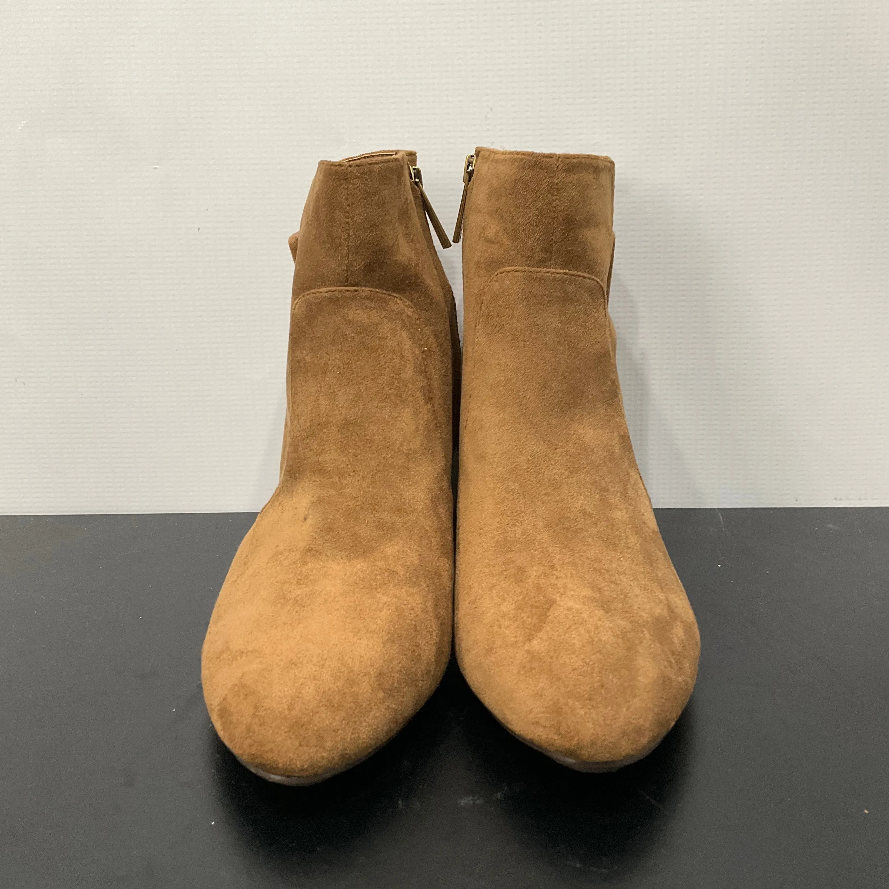 Boots Ankle Heels By Anne Klein In Tan, Size: 9.5
