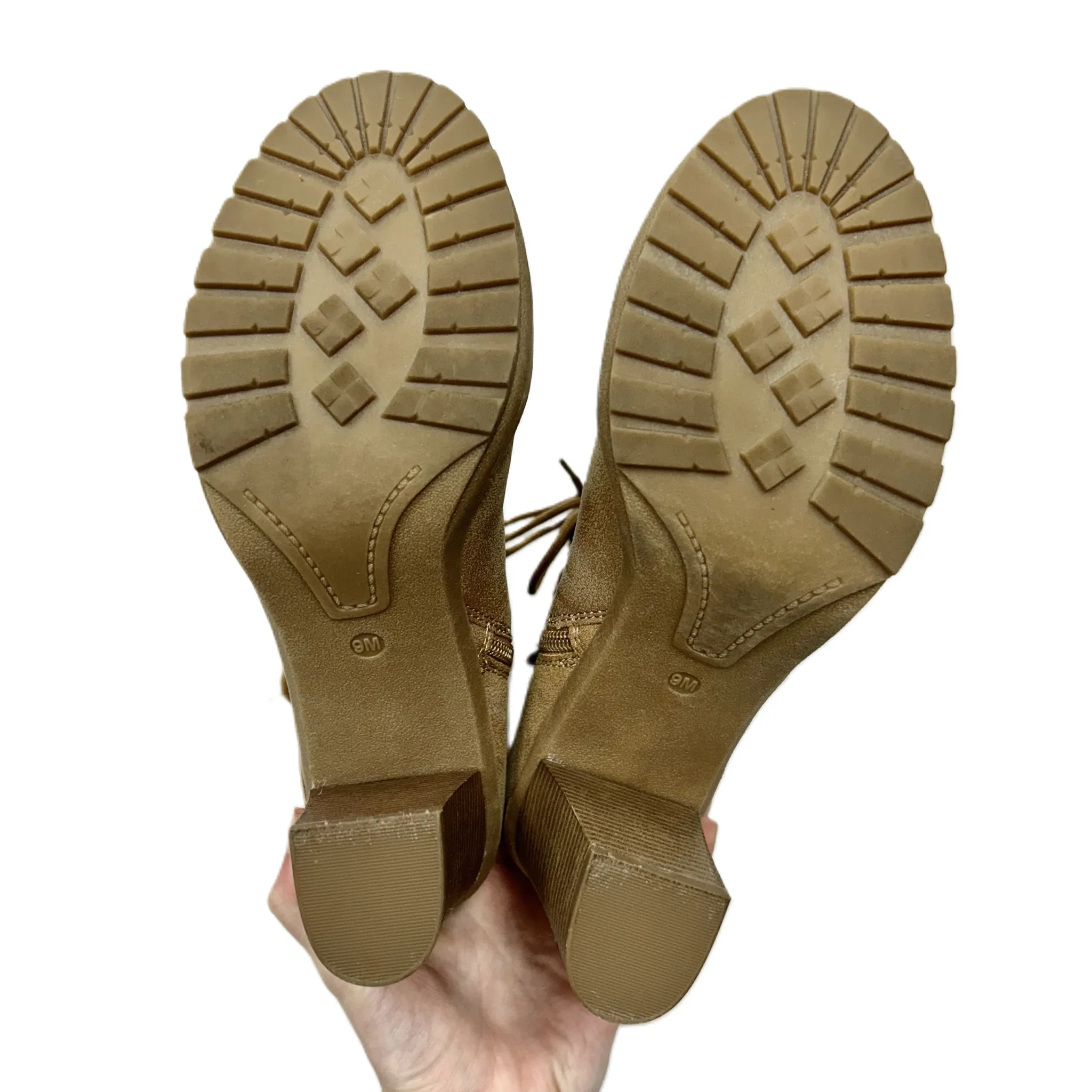 Boots Ankle Heels By Guess In Tan, Size: 9