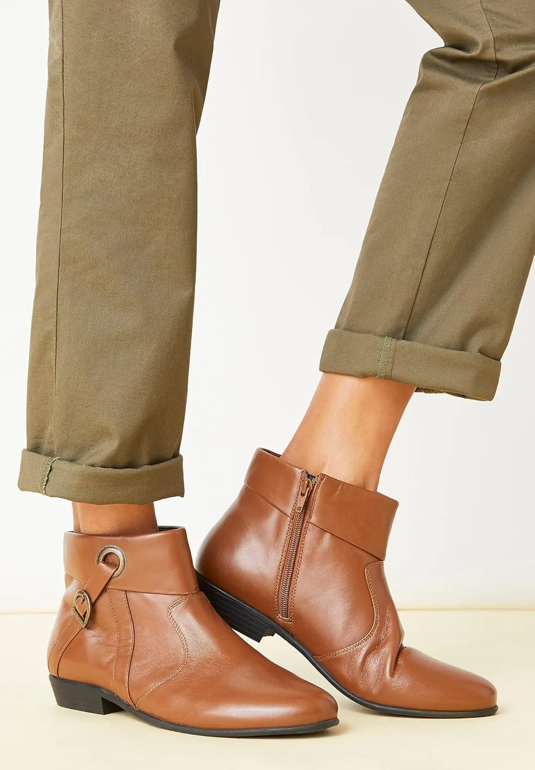 Comfortview Terri Leather Bootie Short Ankle Boot Women's Winter Shoes (Wide Widths Available)