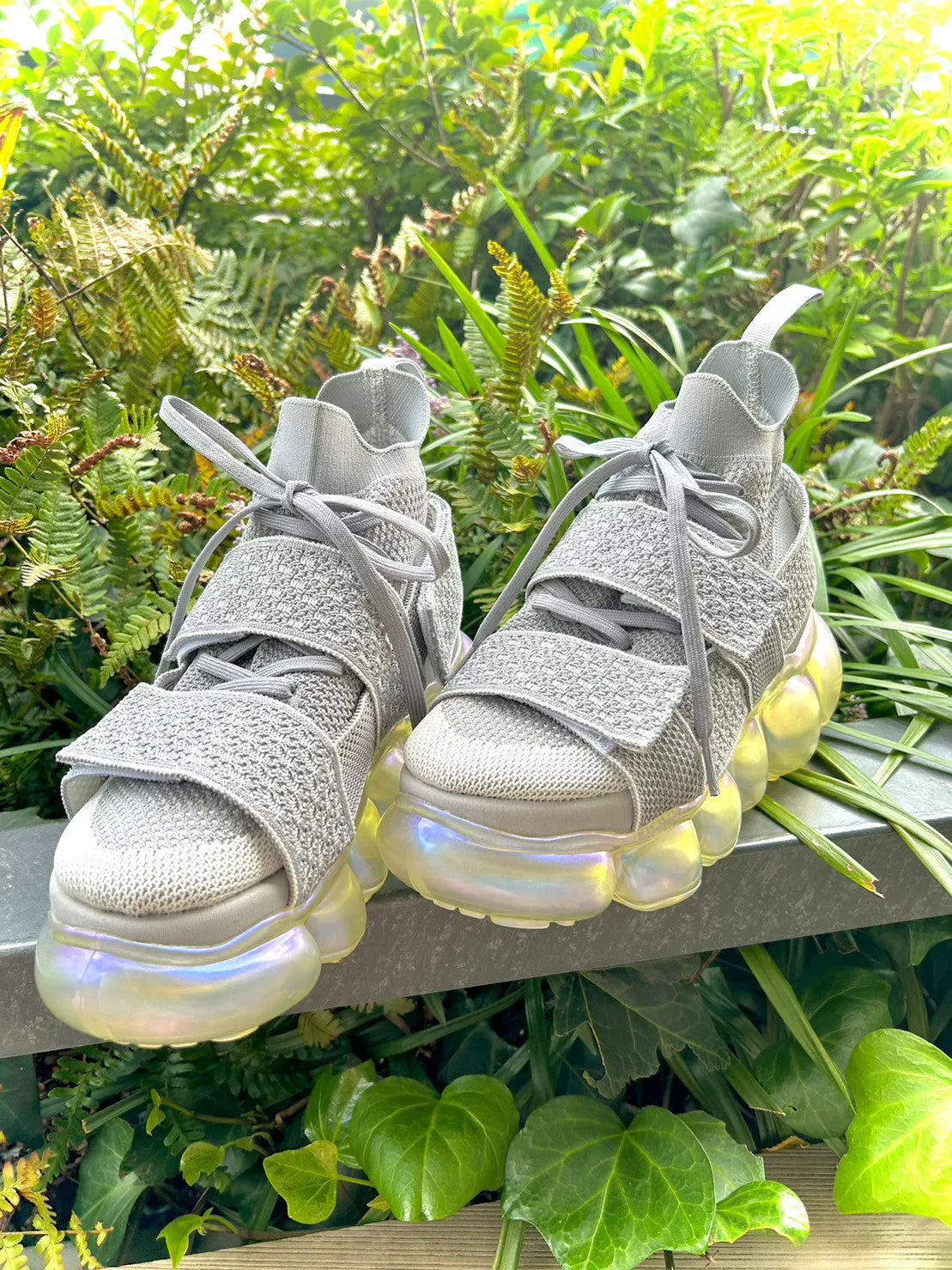 "Jewelry" High Shoes Beltcross / Aurora Gray