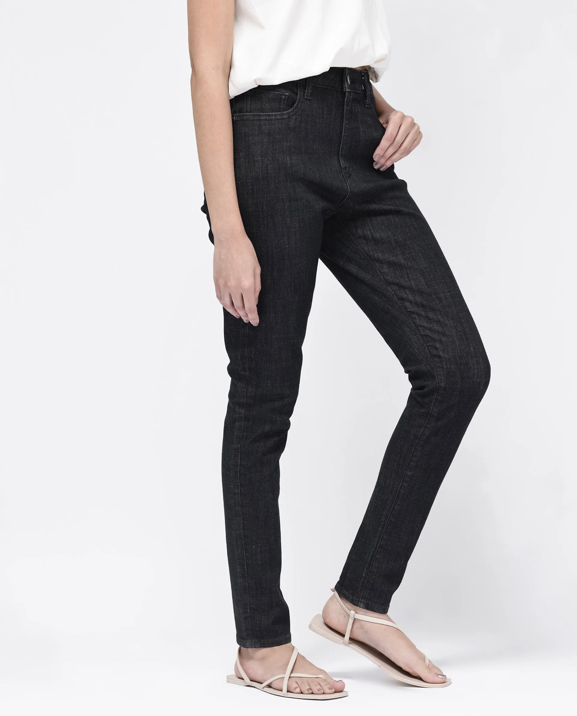 Rareism Women Zaisho Black Cotton Elastane Fabric Solid Regular Length Jeans