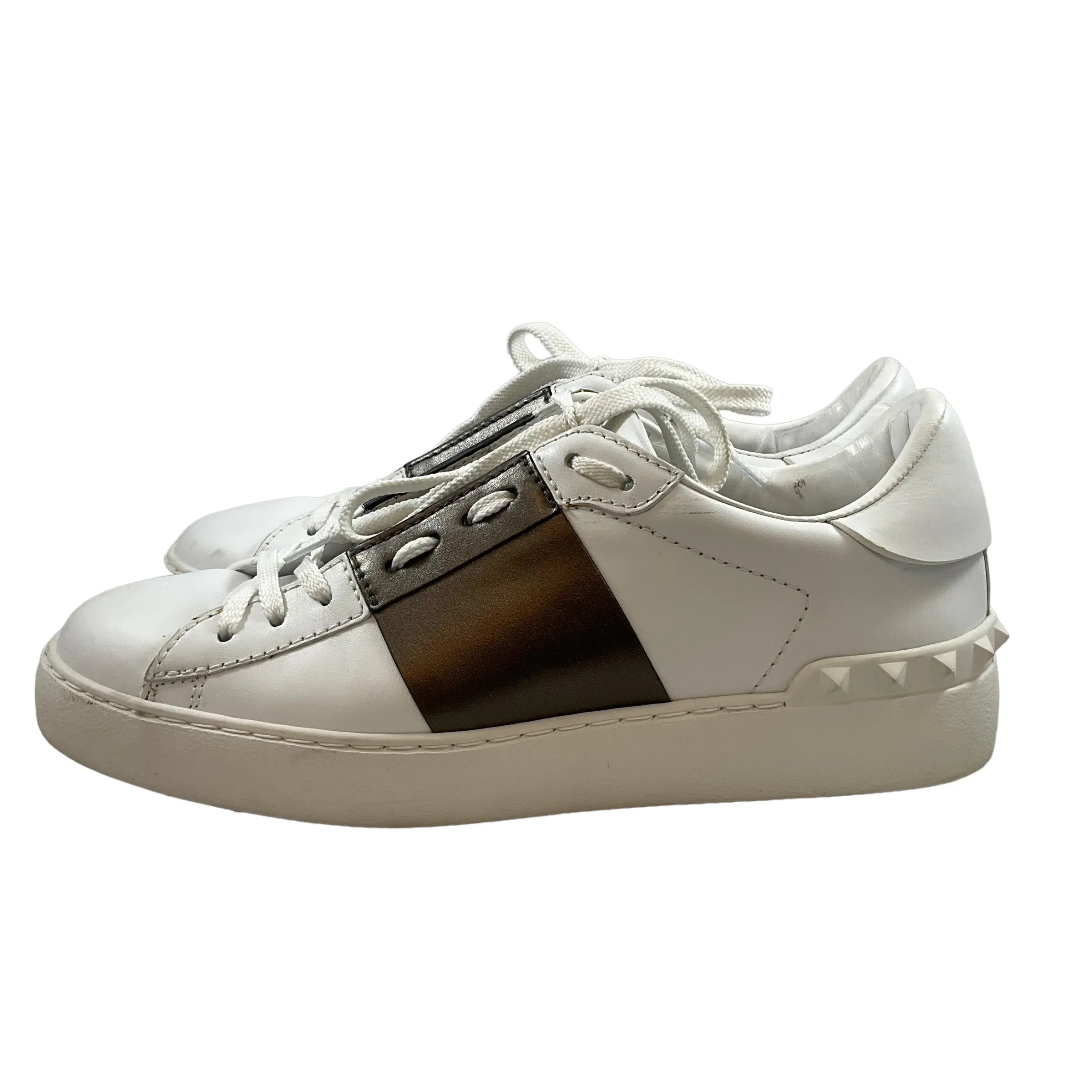 Valentino Rockstud Sneakers. Size 38